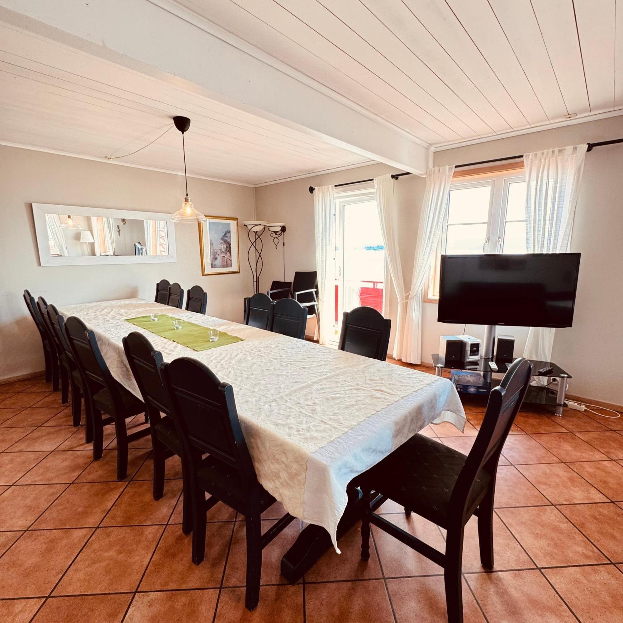 Østhusvik Sjoberg Hotell Og Ferie Leiligheter מראה חיצוני תמונה