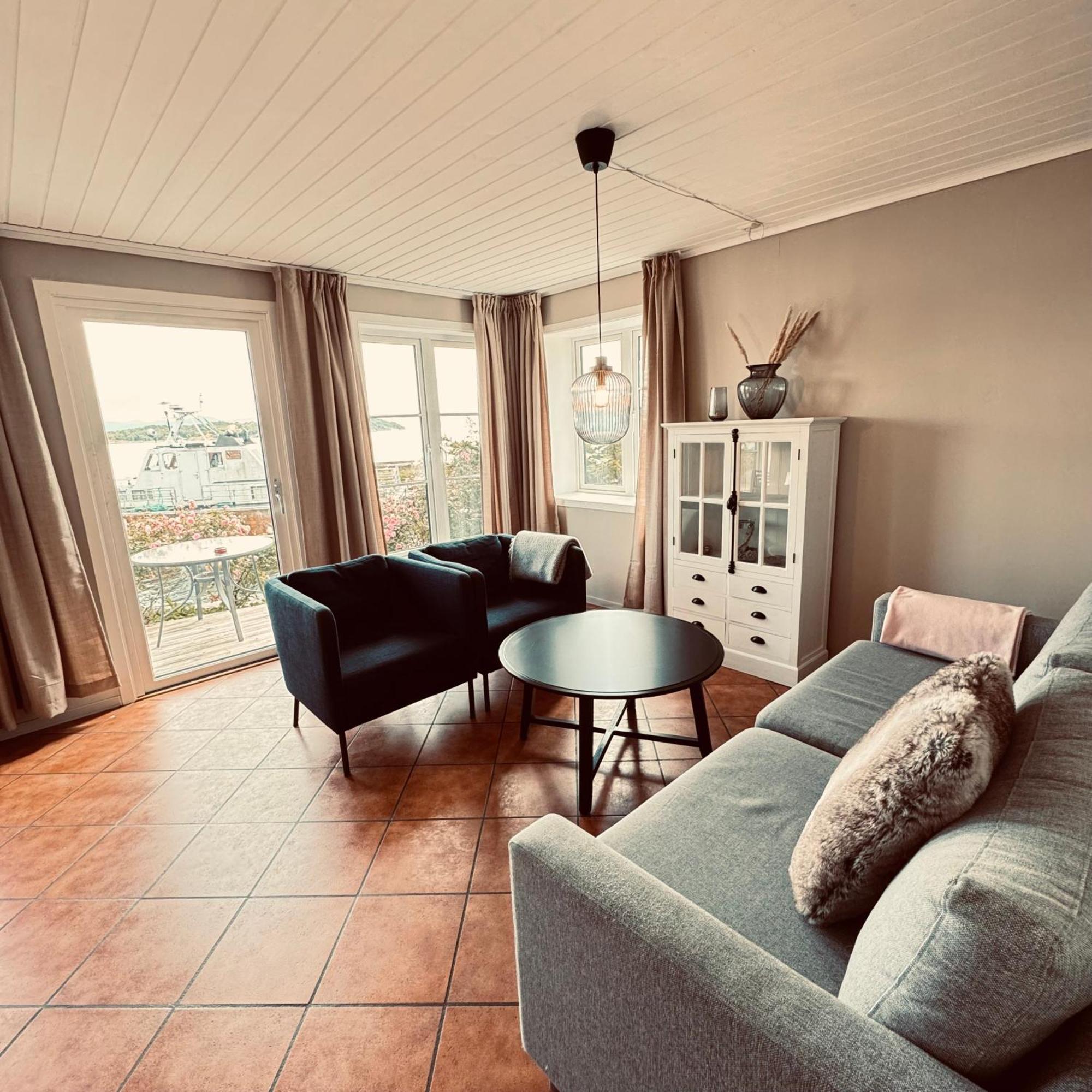 Østhusvik Sjoberg Hotell Og Ferie Leiligheter מראה חיצוני תמונה